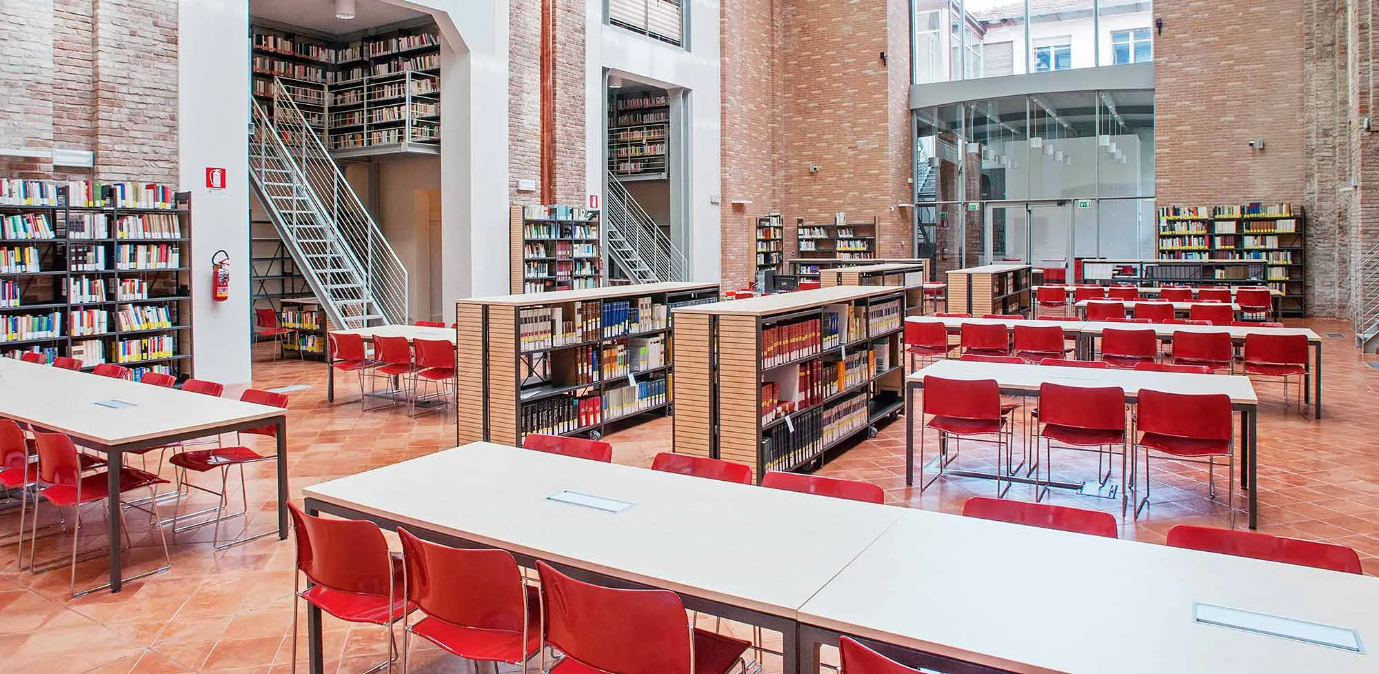 40/4 chairs Biblioteca del Polo Umanistico, Parma Italy