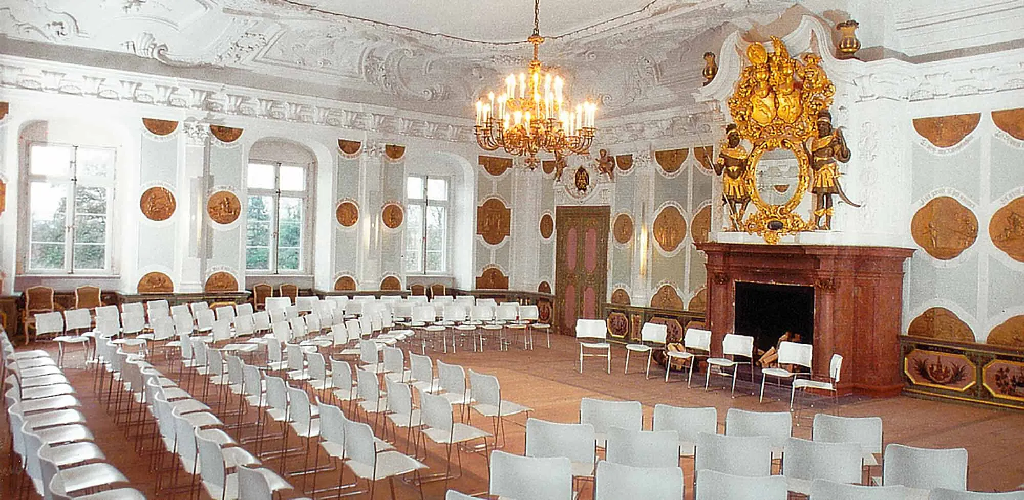 40/4 chairs Gut Hohen Luckow, Rittersaal Germany