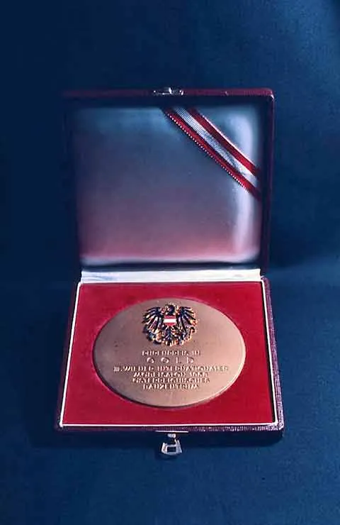 David Rowland Life 1968 Gold Medal for Furniture