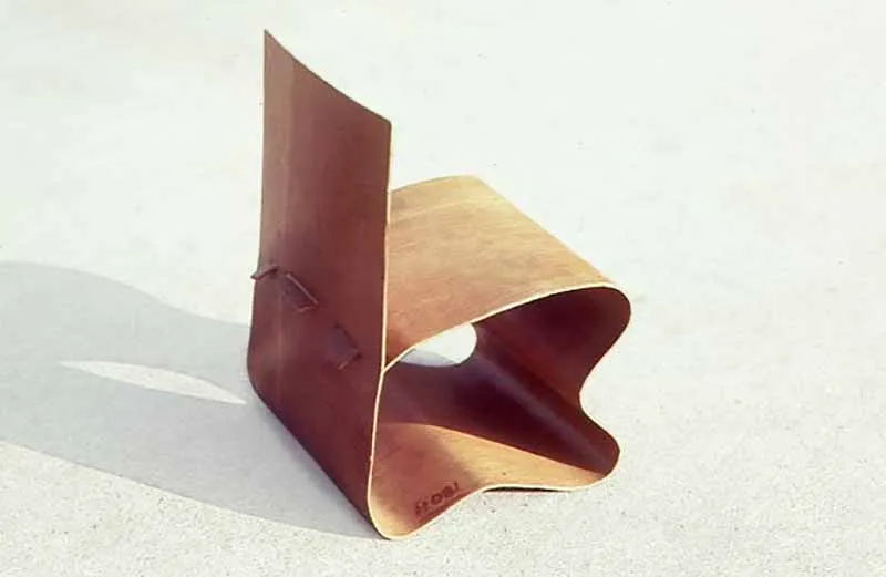 David Rowland 1949 molded veneer chair back angle