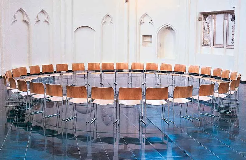 David Rowland 2004 40/4 chair family circle